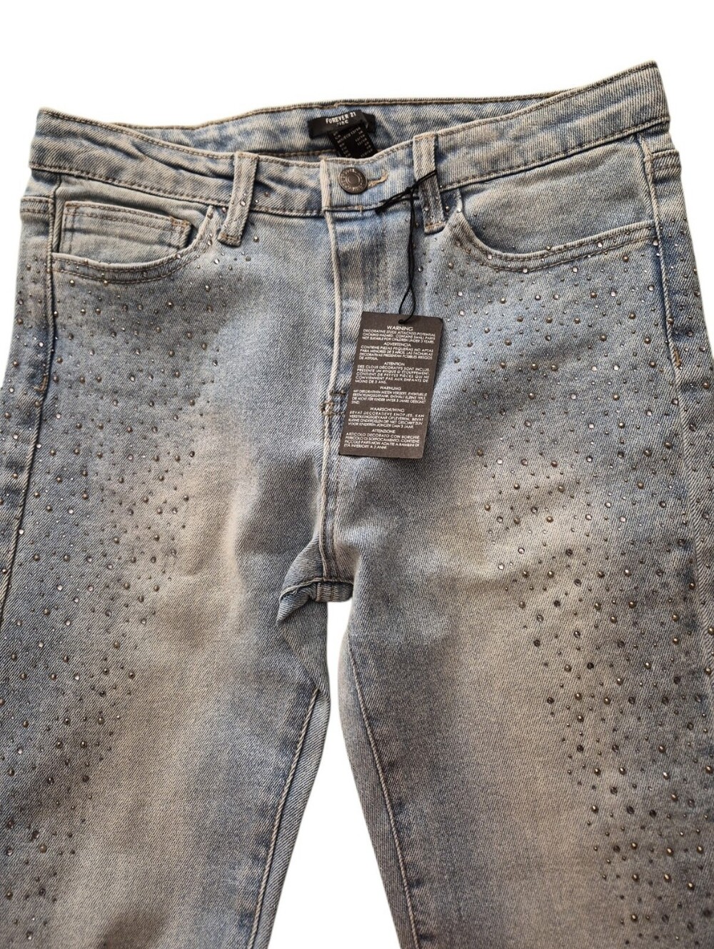 NWT Girls Forever 21  Light Wash Jeans Size 13/14 Featuring Rhinestones